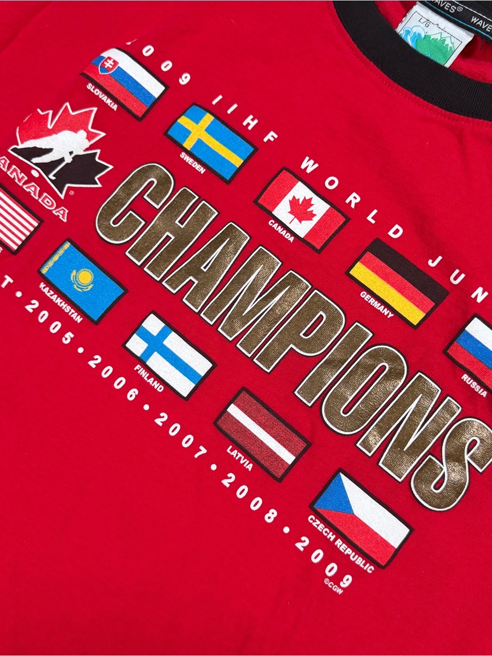 Vintage 2009 IIHF World Junior Champions Canada Hockey T-Shirt Large - Picture 4 of 6